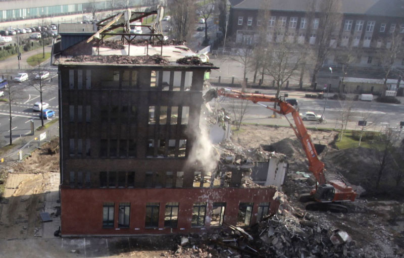 DEMOLITION HALL 30 IN THE BUSINESS DISTRICT ONLINE